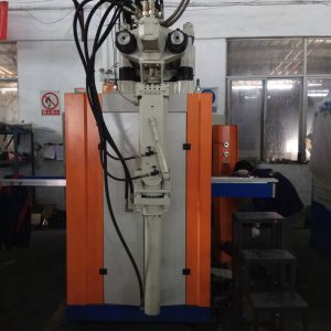 rubber injection molding machine