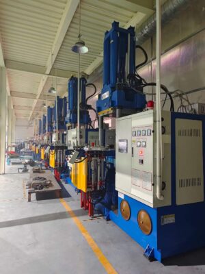 máy ép phun cao su/rubber injection molding machine